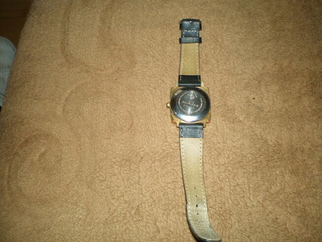 Sprzedam zegarek męski Glashutte w złotym kolorze. Używany.