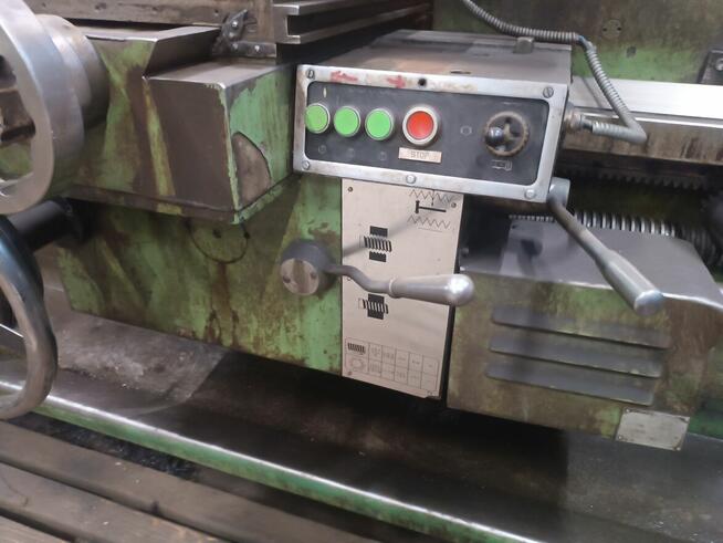 Tokarka SARO SPA8-2000 z uchwytem tokarskim 500 3-szczękowym