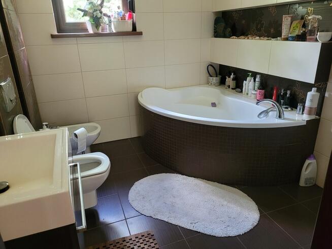 Klimatyczny dom 144 m² wśród lasów i jezior – duża działka