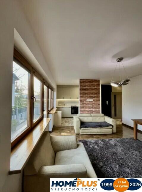 Przestronne 5 pokojowe mieszkanie w Markach