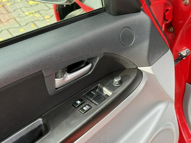 Suzuki SX4 1,6i 120KM Premium/Alu/Parktronic/Klimatyzacja/Serwisowany/Model2011