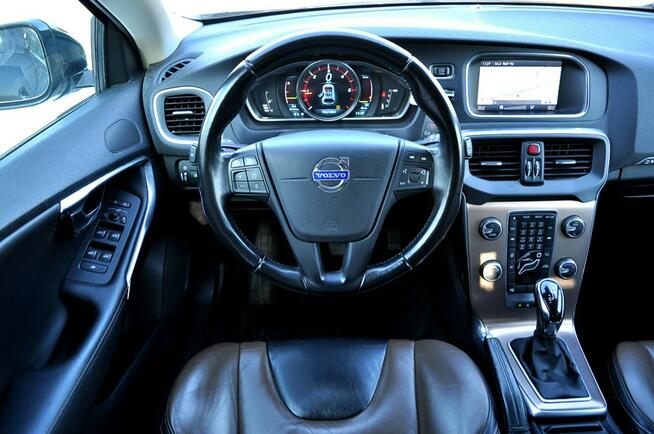 Volvo V40 Cross Country D2 Automat Cross Country Navi Skóra Full Opcja
