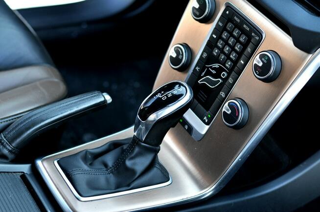 Volvo V40 Cross Country D2 Automat Cross Country Navi Skóra Full Opcja