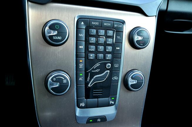 Volvo V40 Cross Country D2 Automat Cross Country Navi Skóra Full Opcja