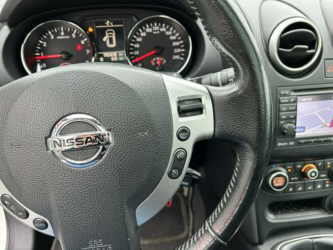 Nissan Qashqai TEKNA, Panorama dach, Kamera cofania, Nawigacja, Tempomat, Zadbany,Hak
