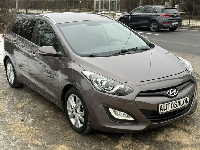 Hyundai i30 1.6*110PS*Klimatronik*NAVI*PDC*Led*Alu*Bluetooth*Tempomat*Serwis*Aso*