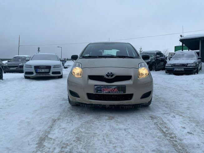 Toyota Yaris 1.0vvti 68KM klima tylko 90 tys km bez w kładu stan idealny 2x koła