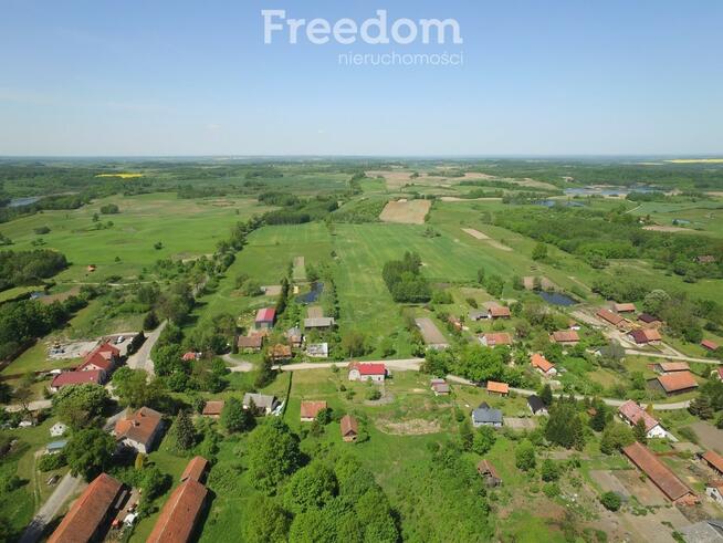 Duża działka z możliwością zabudowy.