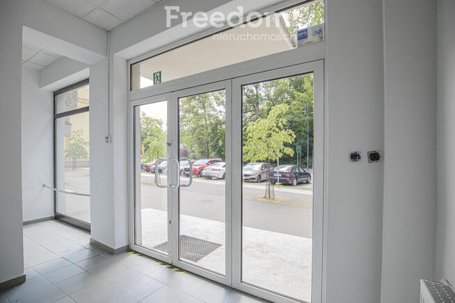 Przestronny lokal użytkowy z rampą przeładunkową