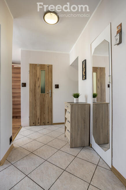 3 pokoje na 3 piętrze do wlasnej aranżacji, 60 m2