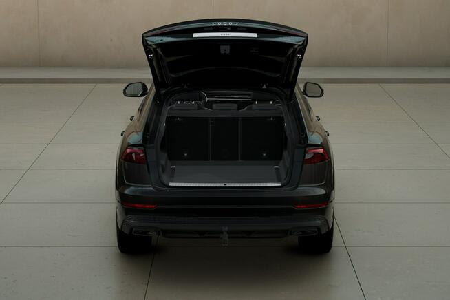 Audi Q8 MatrixLED_HeadUp_Hak_SoundSystem_Virtual_Panorama_HomeLink_Asystenci