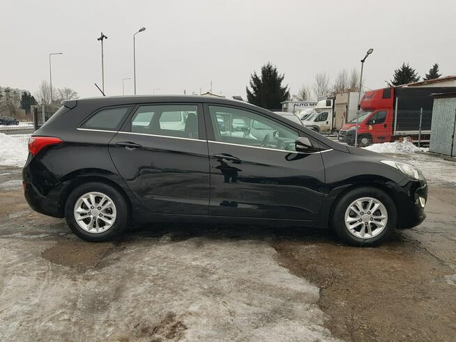 Hyundai i30 1,6 Benzyna 120KM Klimatronik Kamera Zarejestrowany Gwarancja