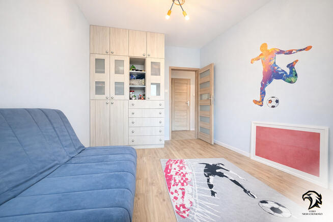 Dlaczego Kevin sam w domu został bez pieczywa?