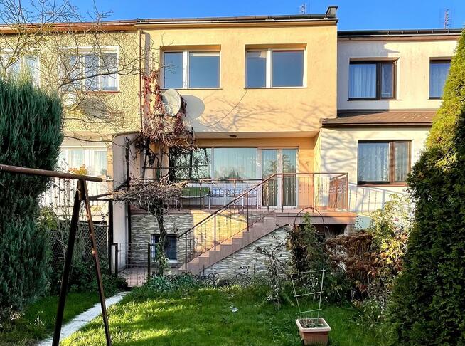 Dom Wrocław Fabryczna, Muchobór Mały, Francuska