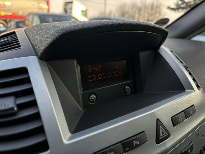 Zafira 1.8 benzyna Family 140km pdc 7 foteli SERWIS 2014