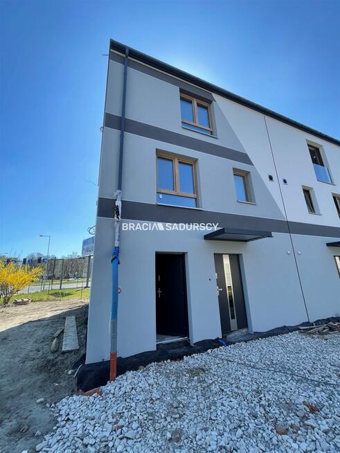 Dom Kraków Wola Duchacka, Wola Duchacka, Nowosądecka