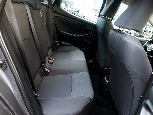 Toyota Yaris Navi+TEMPOMAT AKTYWNY+Parktronic GWAR. serwisowany 1wł KRAJOWY Bezwyp