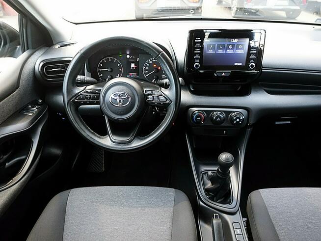 Toyota Yaris Navi+TEMPOMAT AKTYWNY+Parktronic GWAR. serwisowany 1wł KRAJOWY Bezwyp