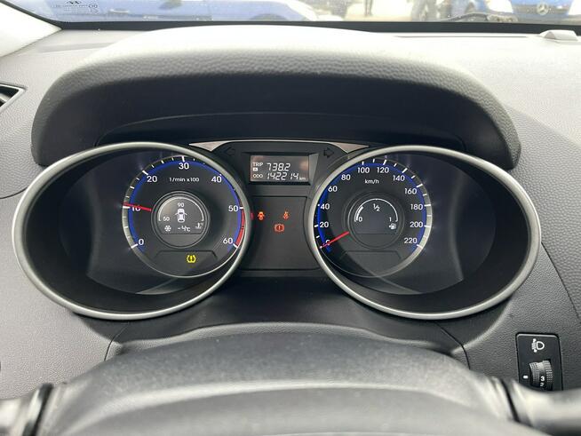 Hyundai ix35 Skóra podgrzewanie Klimatronik Czujniki park.