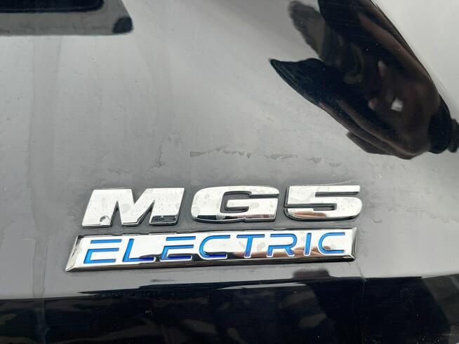 MG 5 HAK Elektryk Automat Podgrzewanie Virtual cocpit 61kWh