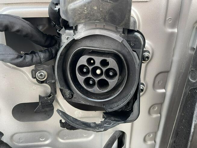 Volvo XC 90 R-Design T8 AWD Plug IN Skóra Kamery360 Panorama 7 Os. HAK 455 KM