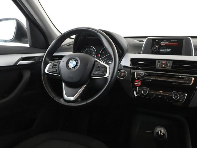BMW X1 full LED klima auto grzane fotele czujniki parkowania