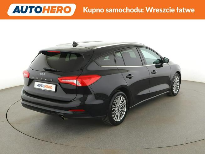 Ford Focus automat full LED navi klima auto grzane fotele czujniki patkowania