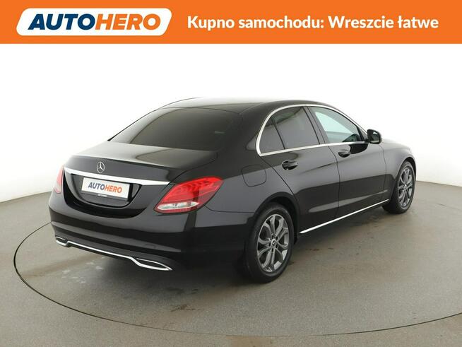 Mercedes C 180 półskóra navi klima auto czujniki parkowania grzane fotele