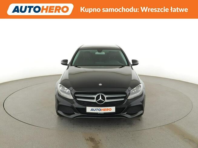 Mercedes C 180 półskóra navi klima auto czujniki parkowania grzane fotele