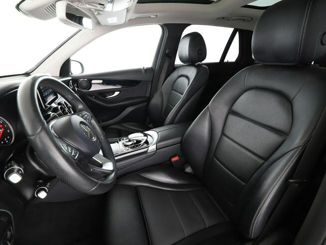 Mercedes GLC 250 4x4 automat skóra full LED navi kima auto el. fotele
