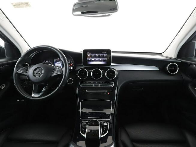 Mercedes GLC 250 4x4 automat skóra full LED navi kima auto el. fotele