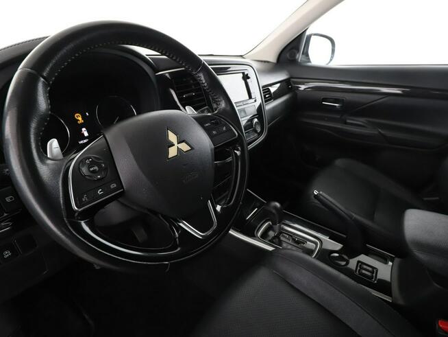 Mitsubishi Outlander 7os. Automat Navi Kamera cofania Klimatyzacja Podgrzewane fotele Bluet
