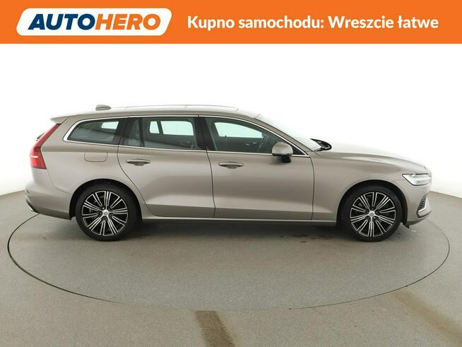 Volvo V60 Inscription Expression PHEV AWD T6 panorama navi kamera grzane fotele