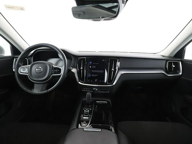 Volvo V60 Inscription Expression PHEV AWD T6 panorama navi kamera grzane fotele