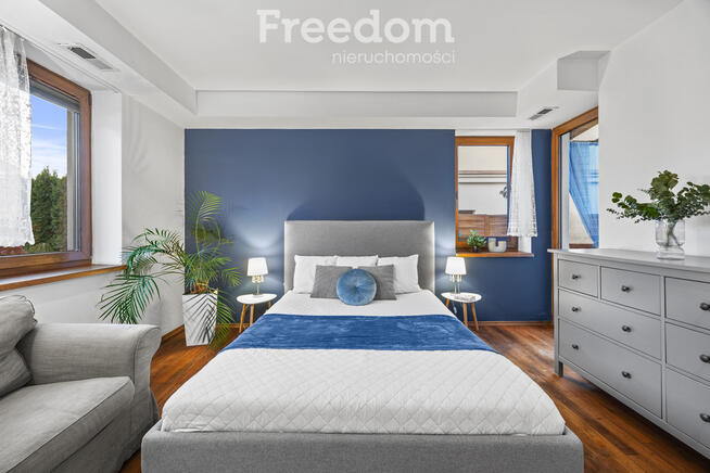 Piękny dom jednorodzinny z kominkiem