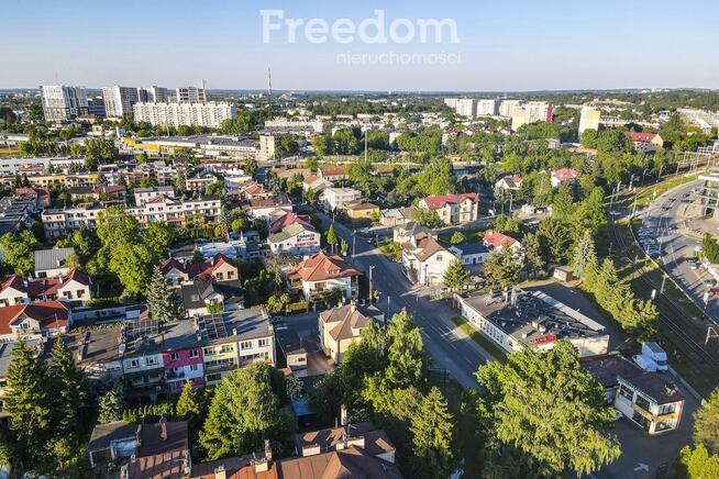 Kamienica z najemcami obok Galerii Rzeszów