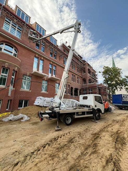 Podnośnik Koszowy Długołęka – Wynajem Zwyżki 20m-35m