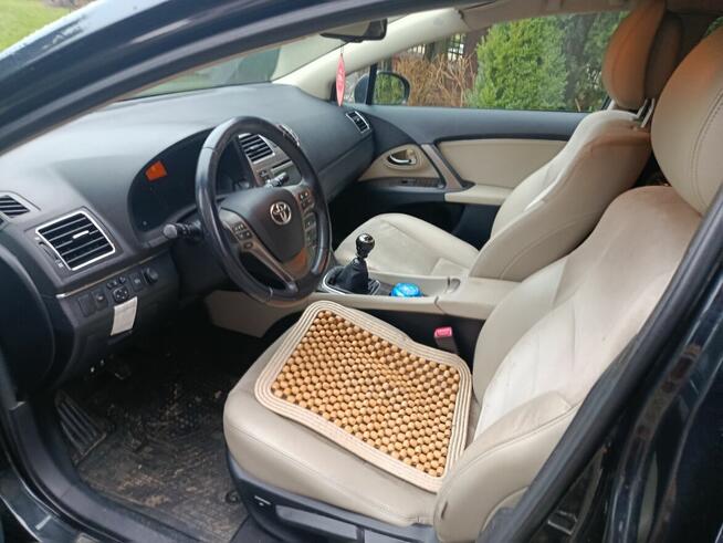 Sprzedam Toyotę Avensis T27 kombi