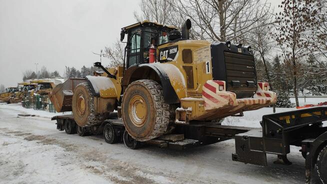 Transport ponadgabarytowy maszyn rolniczych budowlanych