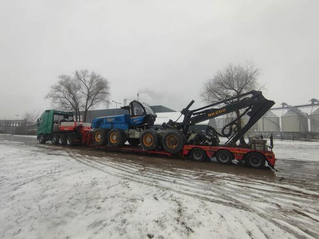 Transport ponadgabarytowy maszyn rolniczych budowlanych