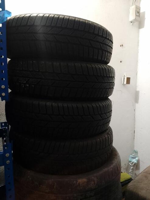 Opony zimowe semerit 165*65*R15. 81T