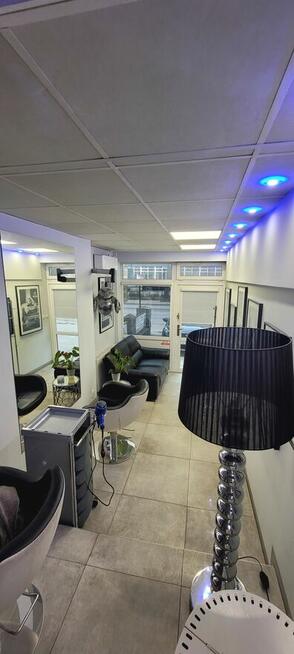 Lokal użytkowy 32mkw parter 245tys parking Sprzedam