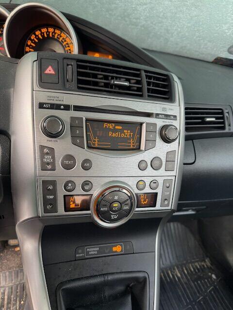 TOYOTA Verso 1.8 2010 r. od syndyka