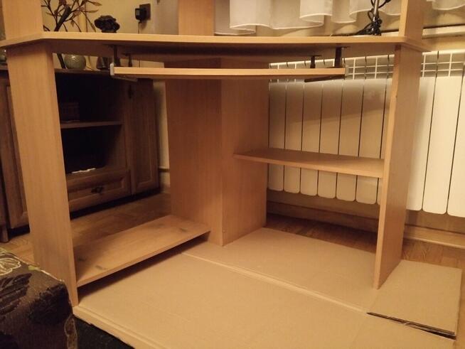 biurko narożnikowe z nadstawką