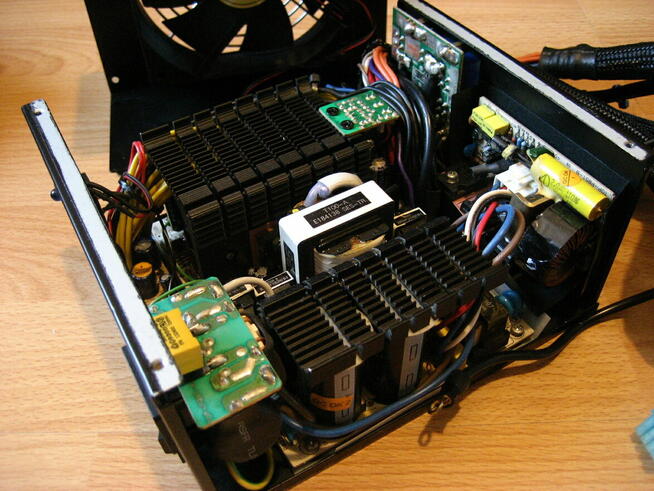 Zasilacz komputerowy TAGAN TG430-U15. Uszkodzony