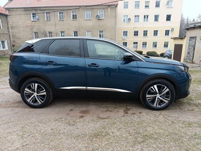 Peugeot 3008 1.5 130KM 2022r Allure Automat