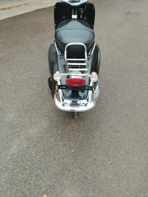 Skuter Retro jak Vespa