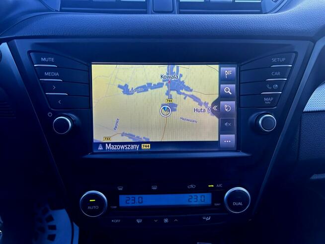 Toyota Avensis Panorama*NAVI*Kamera*Cofania*Grzane*Fotele*Serwis*ASO*Zarejestrowana