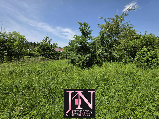 Działka Budowlana 19 ar z bezpośrednim dostępem do stawu w Baczków