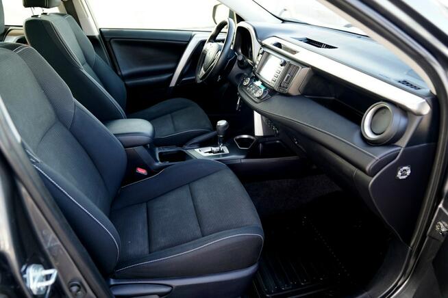 Toyota RAV-4 4x4 PODGRZEWANE FOTELE xenon LEDY kamera cofania pelna elek. zamiana